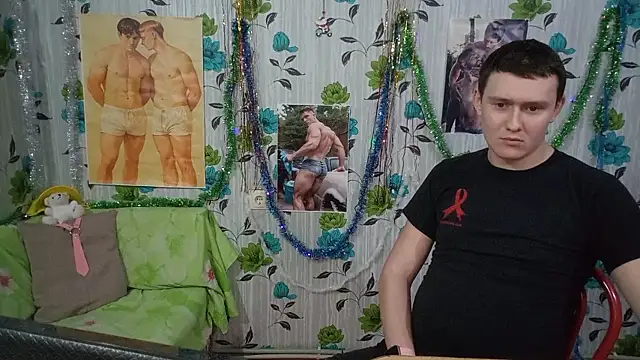 LuxeBoy  online show from January 11, 12:04 am