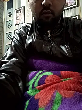 Pulkeet1433 online show from January 13, 9:19 pm