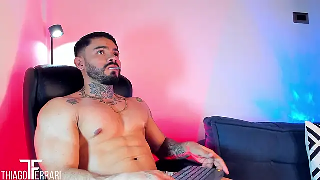 thiago ferrari  online show from April 5, 1:14 am