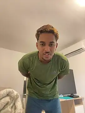 Axel black10 online show from March 3, 2:24 pm