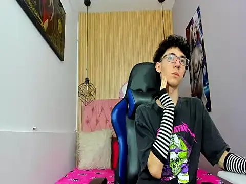 Syriussz online show from February 19, 8:38 pm