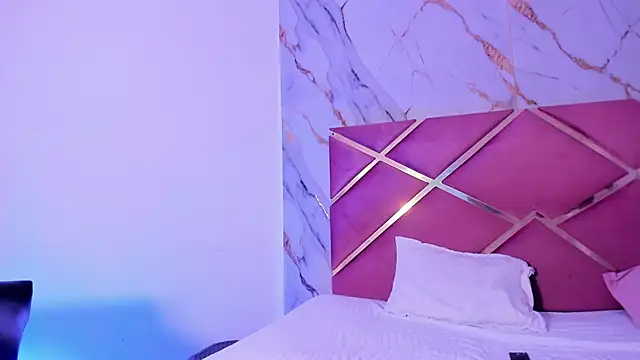 passion black online show from April 14, 6:51 pm