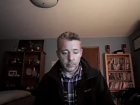 chrisw8140 online show from February 10, 4:50 am