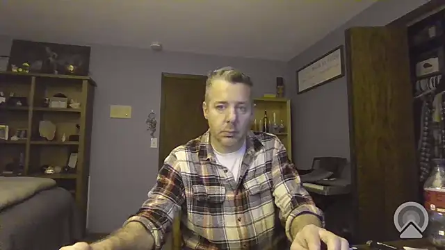 chrisw8140 online show from March 24, 5:23 am