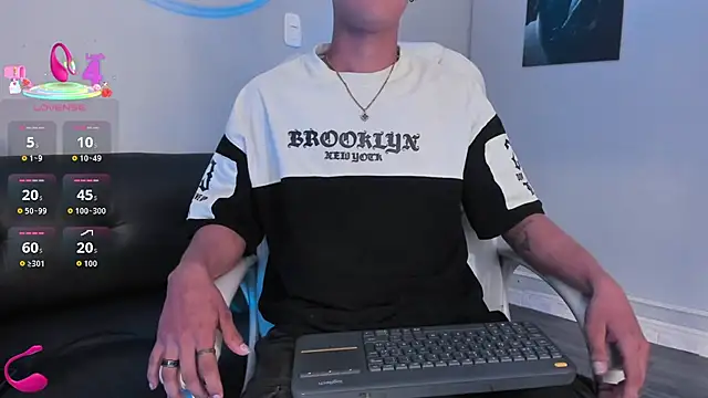 Liam9  online show from January 14, 2:38 am