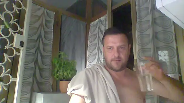 ROMASSAGGEXXX online show from June 4, 11:11 pm