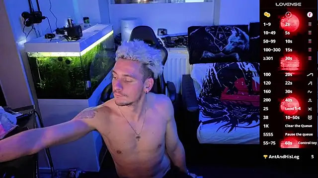 Rayzel White online show from February 27, 1:29 am