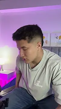 Alexander Connor online show from April 16, 12:05 pm