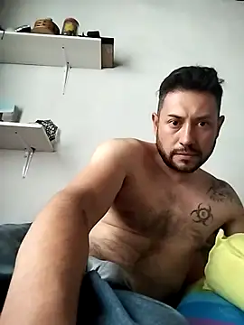 Alexxxandrino online show from January 17, 10:00 pm