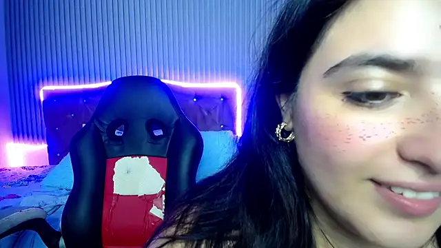 sonic jess07 online show from February 18, 5:05 am