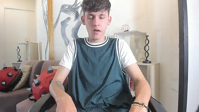 mikebenefleck 01 online show from February 20, 12:07 pm