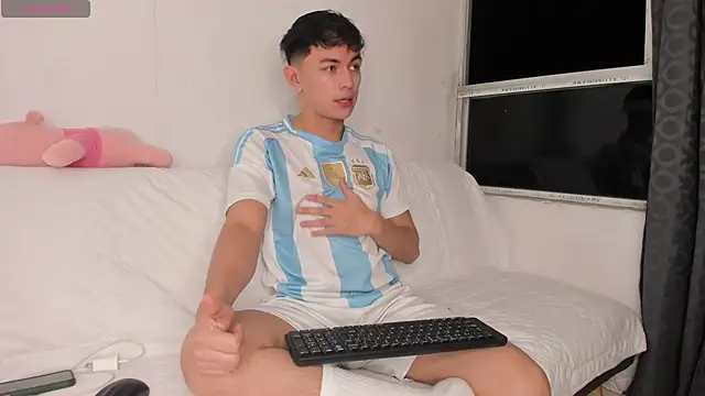 Caydensmit online show from February 8, 7:14 am