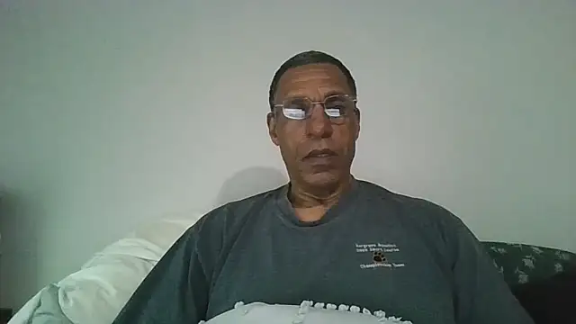 swimmer2496 online show from April 12, 2:18 pm