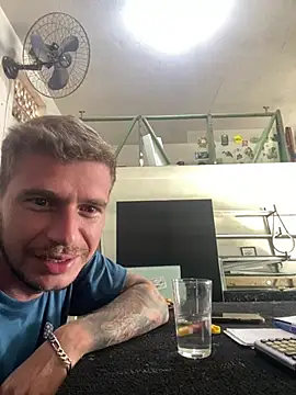 Mikealemao online show from April 7, 6:08 pm