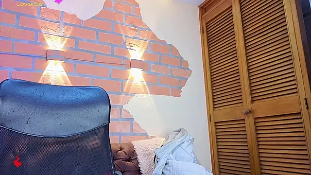 mister eithan online show from March 7, 2:42 am