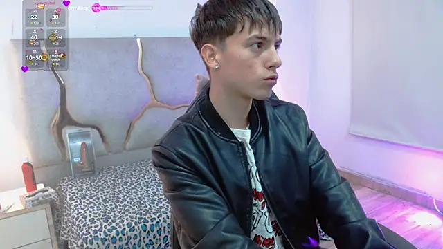 EVAN TAY online show from February 22, 3:08 am