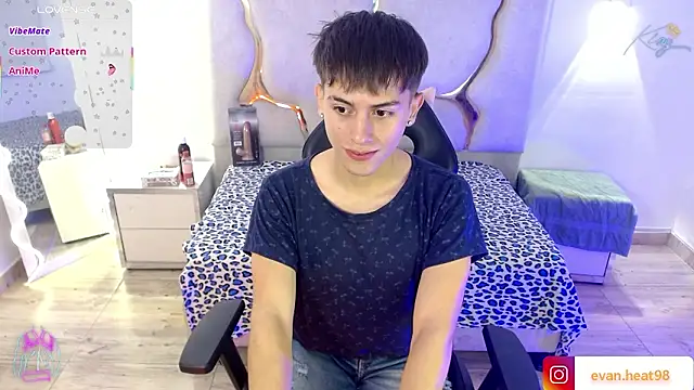 EVAN TAY online show from February 7, 2:51 am