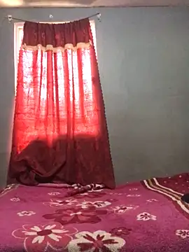 InstantPigweed online show from March 31, 7:37 pm