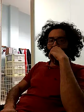 Batou1683 online show from February 13, 6:35 pm