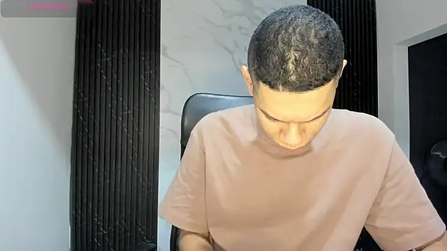 milo cruz  online show from February 9, 3:22 am