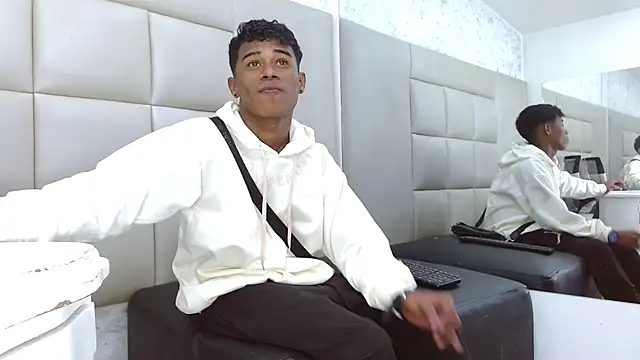 TonnyMarck online show from February 19, 3:03 am