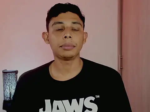 nilo2021 online show from April 14, 9:14 pm