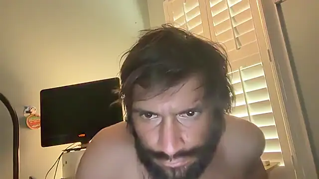 TrndSettr online show from June 3, 10:26 pm