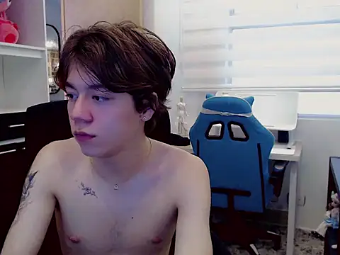 duvisex19 online show from February 11, 9:20 pm