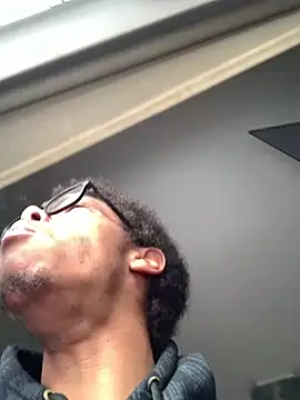 ELPikaPreta online show from March 4, 8:10 am