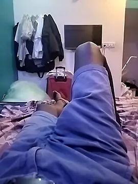 tamilpaiyan989 online show from April 5, 4:03 pm