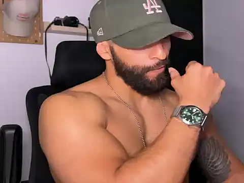 SamDornan51 online show from March 10, 3:12 am