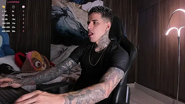 trisstann  online show from March 19, 4:43 pm