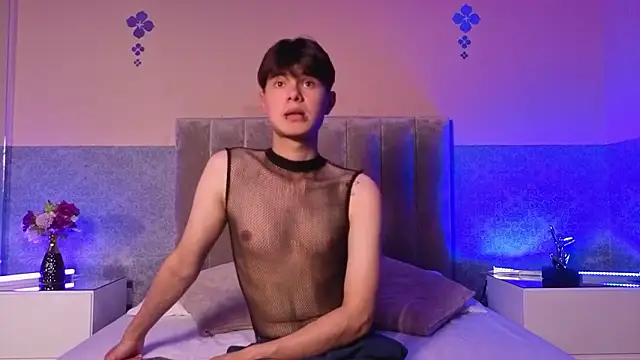 Derek Sinn online show from February 20, 8:10 pm