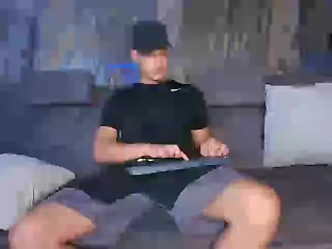 Noah Blackk online show from February 18, 1:20 pm