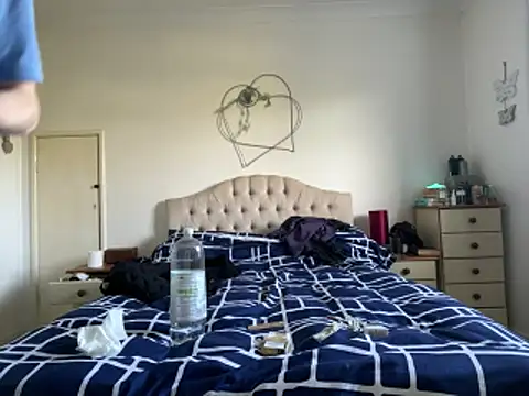 malcolm2334 online show from April 16, 5:02 pm