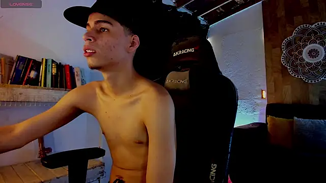 juan posada online show from February 16, 6:17 pm