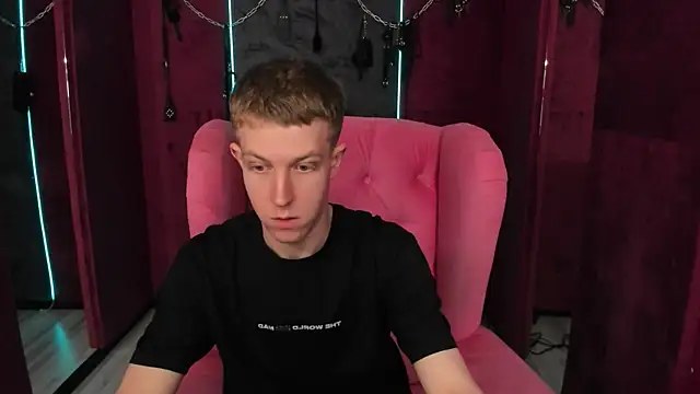 Dylan Norton online show from April 3, 12:24 pm