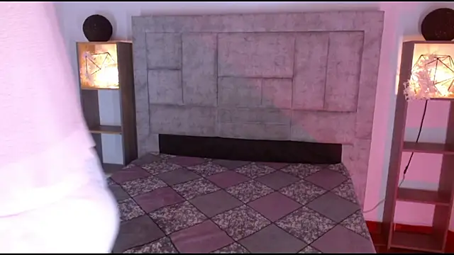 lucke collins22 online show from February 3, 6:22 am