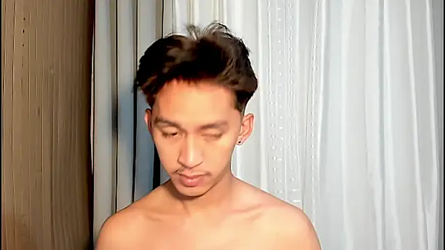  andrie69  online show from April 14, 6:57 am