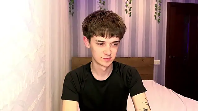 Sweet Dude online show from March 23, 9:32 pm