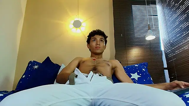 Damon Salvarote S online show from March 31, 8:32 pm