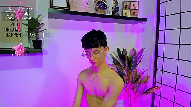 Patrick Howland  online show from March 16, 4:19 am