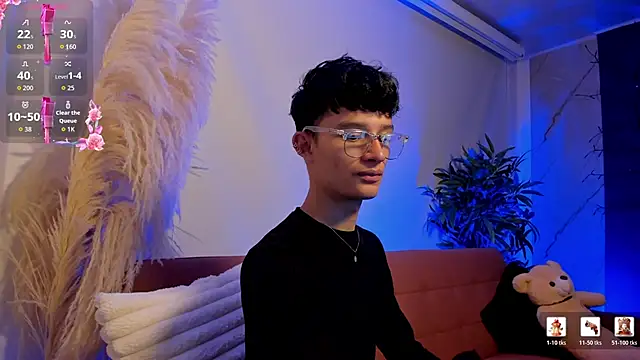 Patrick Howland  online show from March 8, 3:43 am