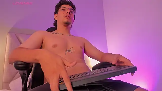 Axel Creed online show from February 25, 1:34 pm