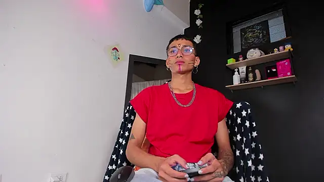  Josh Moon  online show from February 6, 5:10 pm