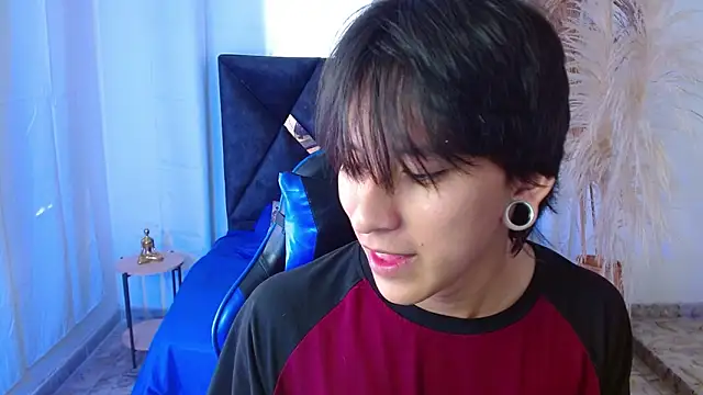 nikoo 18 online show from March 19, 2:09 pm