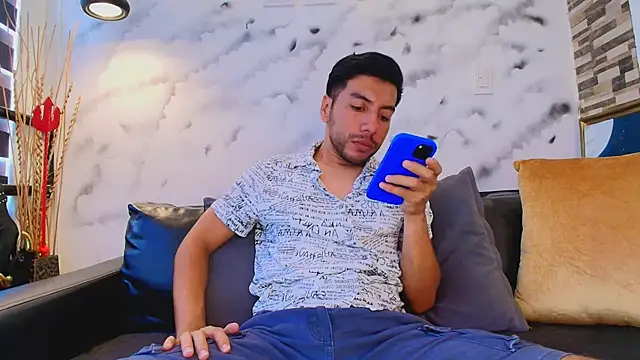 Max Hornye online show from March 16, 6:45 pm