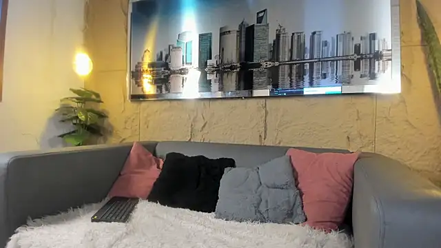 acxel prescot online show from February 8, 8:35 pm