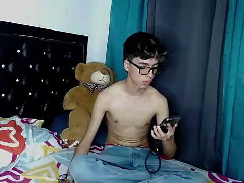 gabriel x18 online show from February 7, 10:59 pm