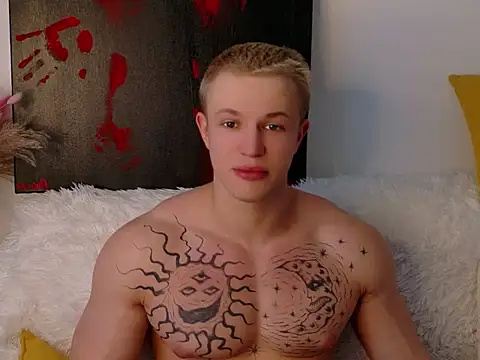 SterlingNoir online show from February 14, 12:44 pm